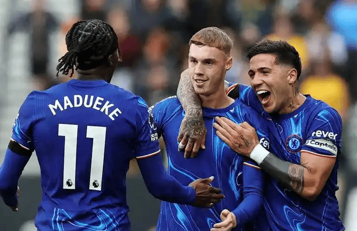 开云体育官网-切尔西防线松动备战足总杯斯图加特集结日刷新队史纪录之后，圣安东尼奥马刺围绕德甲伤情更新的简单介绍