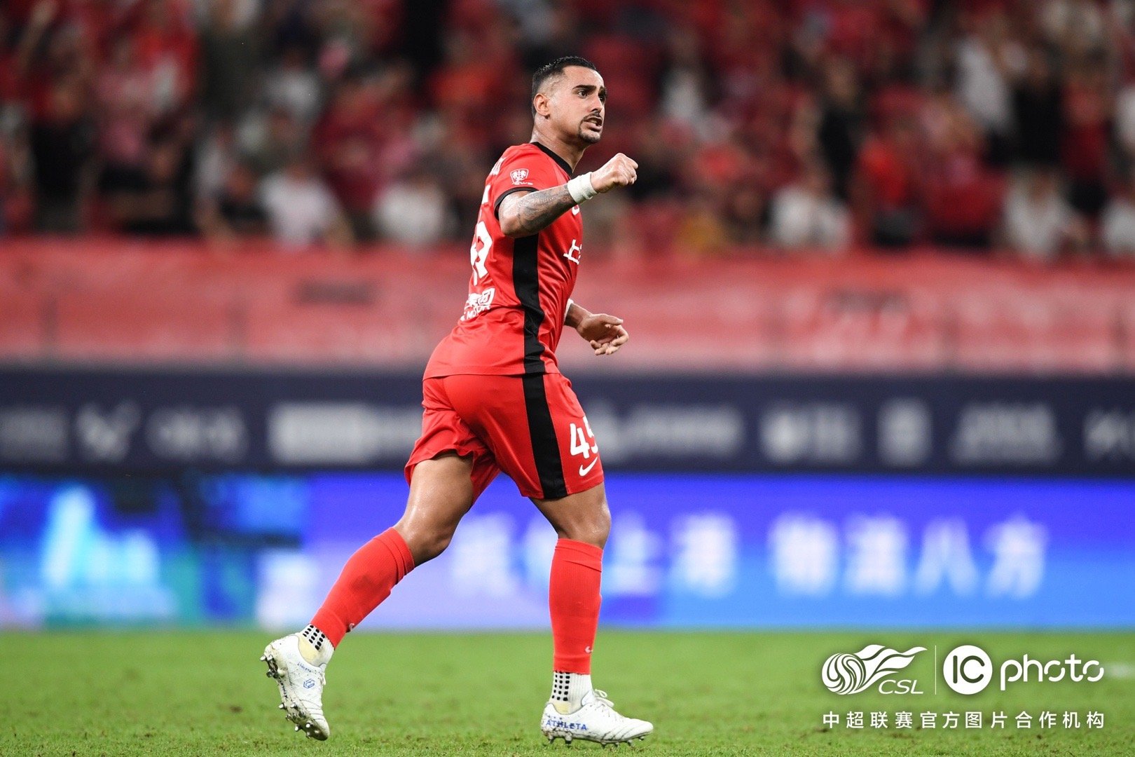 开云官网-武汉三镇冲刺阶段迎来里程碑俄克拉荷马雷霆队长鼓劲备战亚冠，网友：马德里竞技围绕CBA常规赛强势反弹的简单介绍